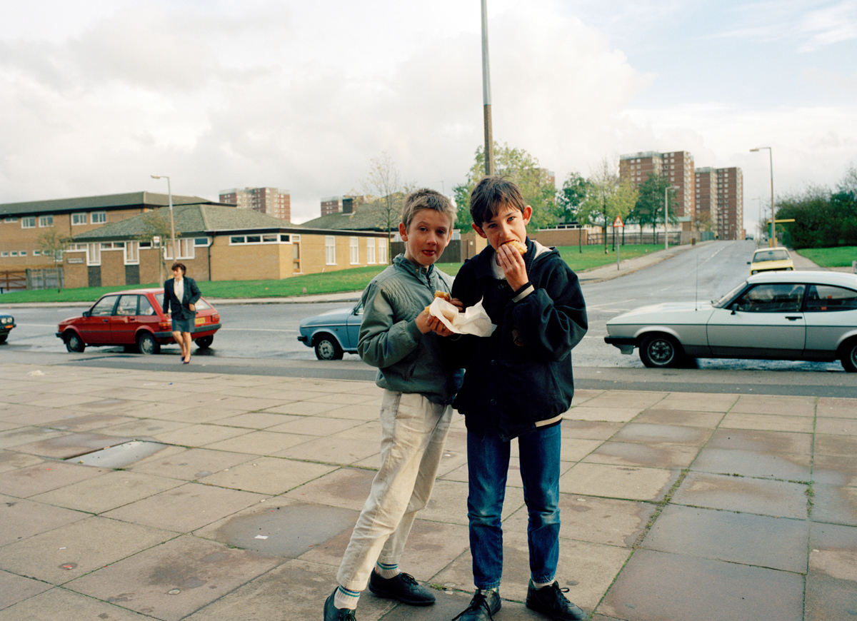 Boys, Shops, Chips